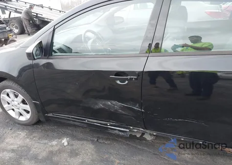 2011 Nissan Sentra 2.0Sr из США, поврежденный, VIN 3N1AB6AP0BL684795